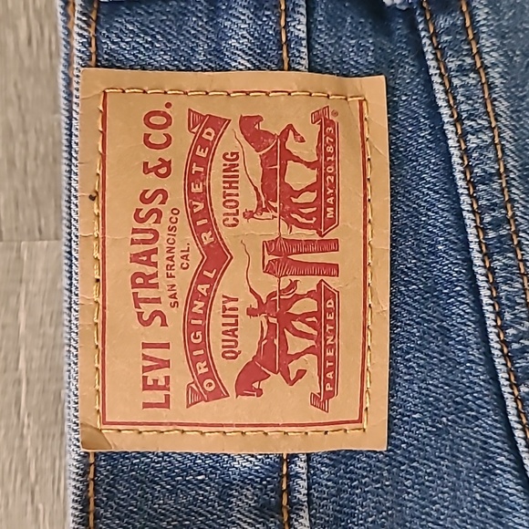Levi's Wedgie Straight W26 L28 EUC - Picture 3 of 10